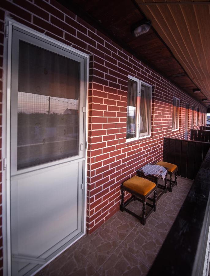 Douăzeci şi Trei August Casa 4 Odai酒店 外观 照片